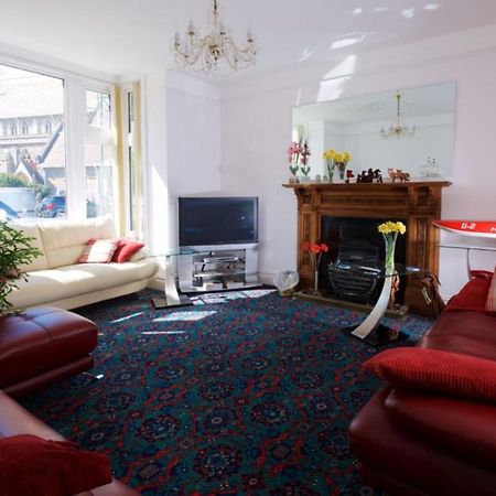 Minton Lodge Hotel ボーンマス エクステリア 写真