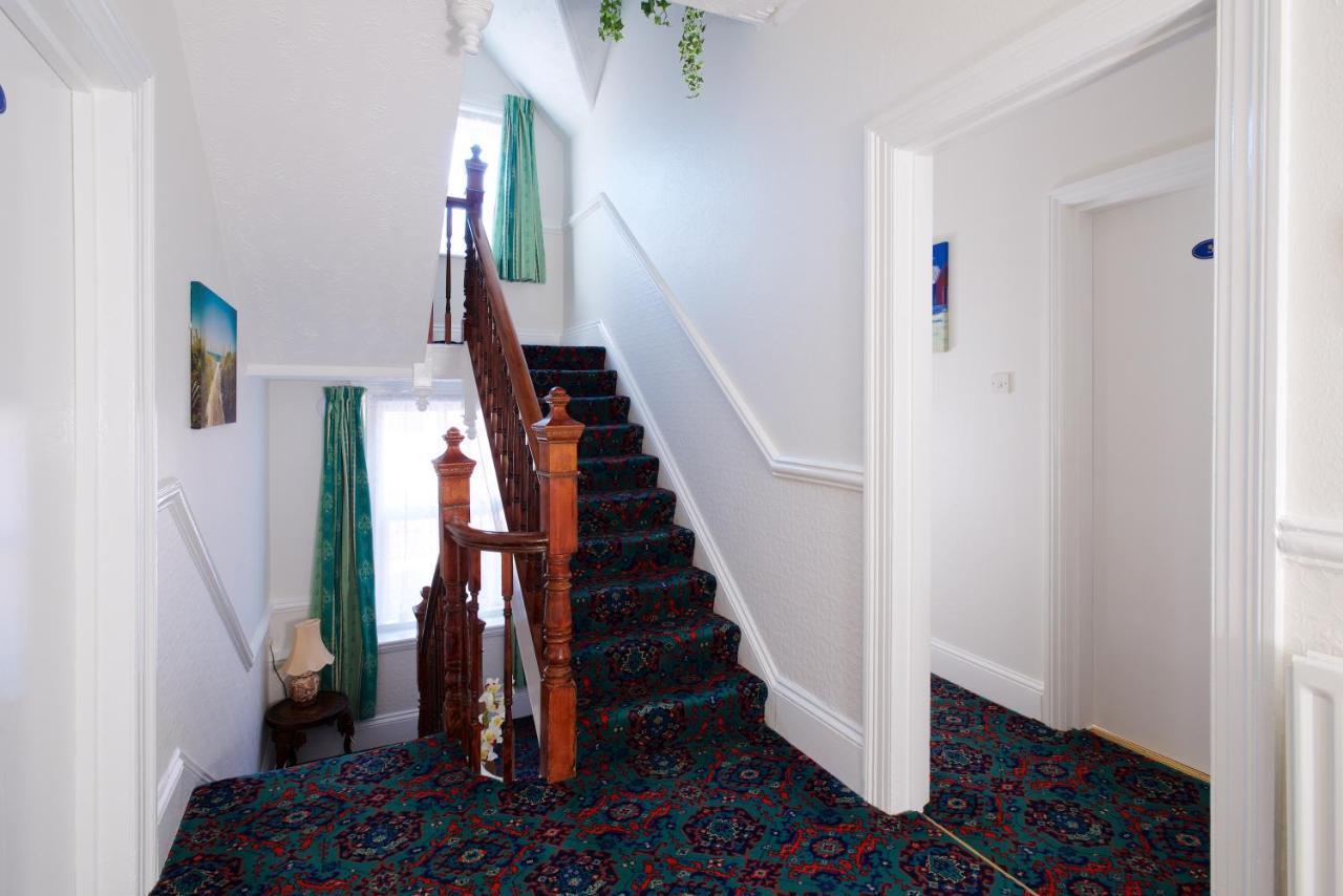 Minton Lodge Hotel ボーンマス エクステリア 写真